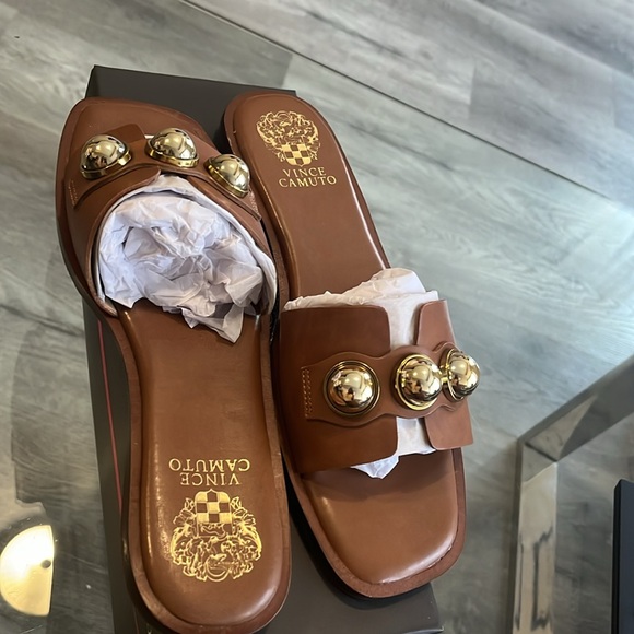 Vince Camuto Sandals - Picture 2 of 4